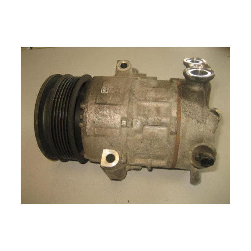 Compresseur Clim Fiat Grande Punto (1)