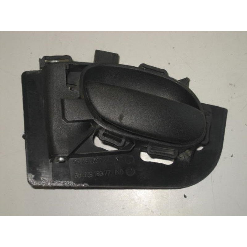 Poignee Interieur Avant Gauche Peugeot 206+ (1)