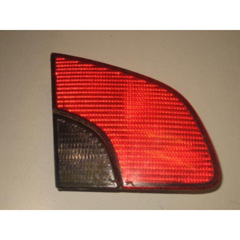 Feu Arriere Secondaire Gauche (feux) Peugeot 406 Phase 2 Break (1)