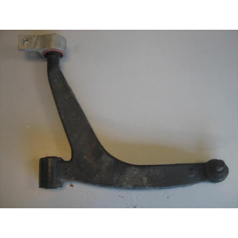 Triangle Inferieur Avant Gauche Citroen Xsara Picasso Phase 1 (1)
