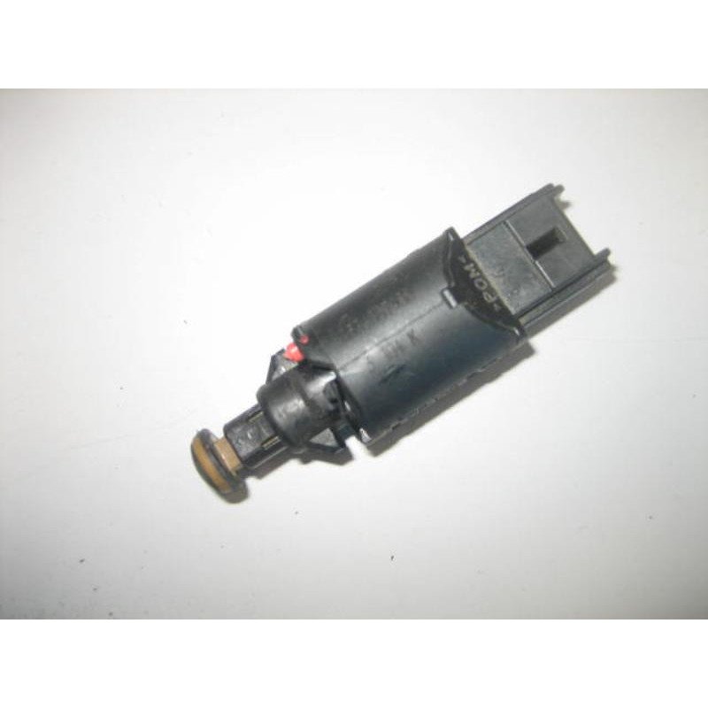 Contacteur Feu Stop Peugeot 206 Phase 2 Break (1)