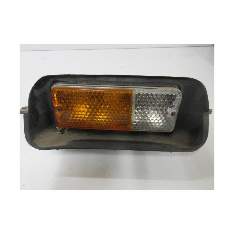 Optique Avant Secondaire Droit (feux)(clignotant) Lada Niva Phase 1 (1)