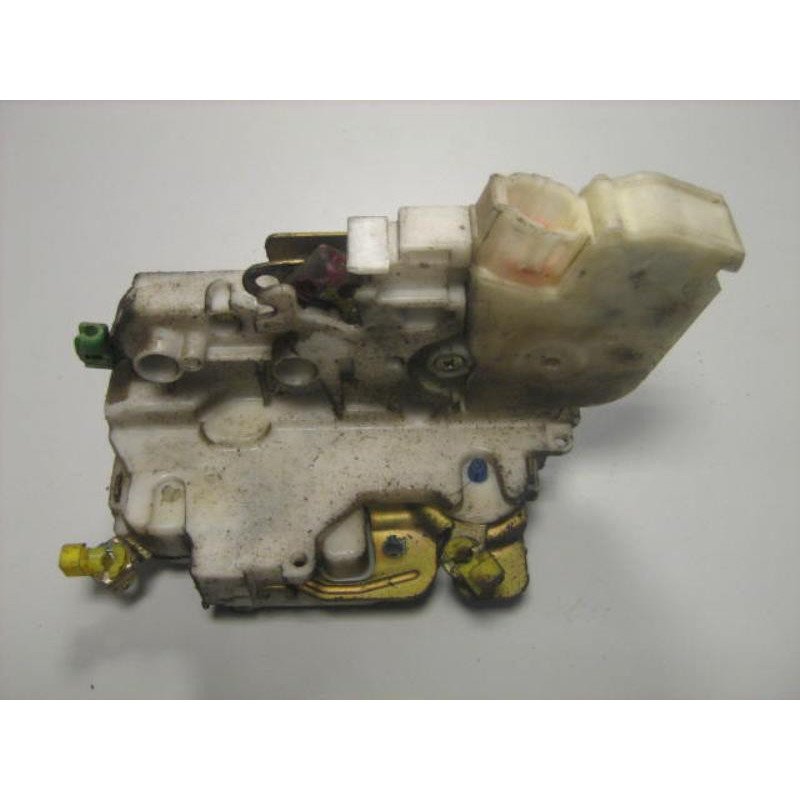 Serrure Avant Droit Nissan Pick-up 3 Phase 1 (1)