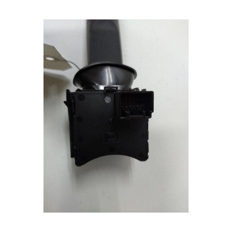Commodo Phare Chevrolet Orlando (2)