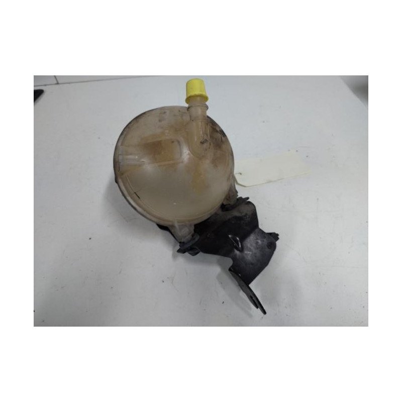 Vase D'expansion Peugeot Expert 2 (1)