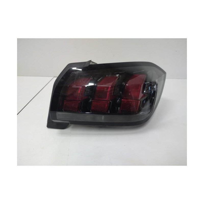 Feu Arriere Principal Droit (feux) Peugeot 208 2 (1)