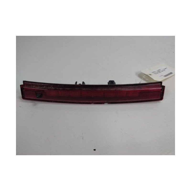 Feu Arriere Stop Central Renault Clio 4 Phase 2 (1)