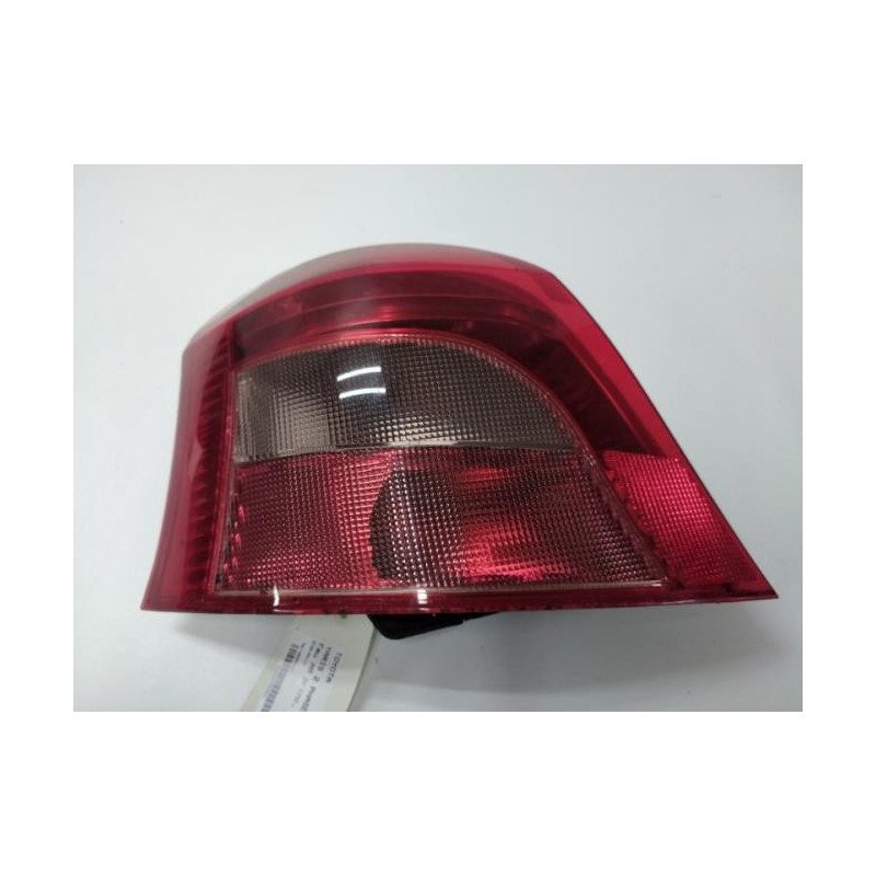 Feu Arriere Principal Gauche (feux) Toyota Yaris 2 Phase 1 (1)