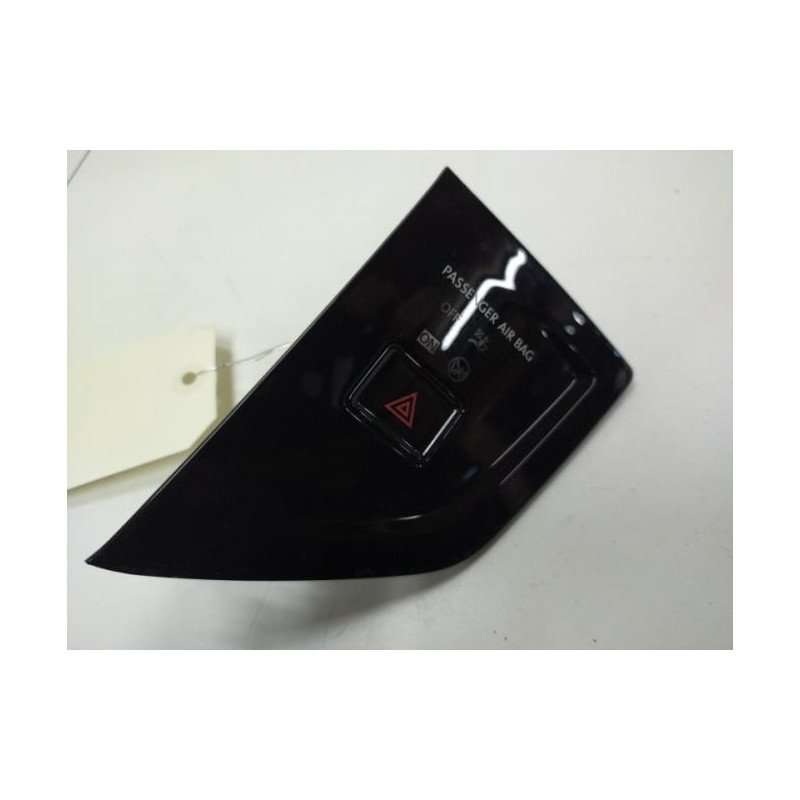 Bouton De Warning Volkswagen Polo 6 Phase 1 (1)