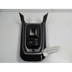 Console Central (interieur Plastique) Peugeot 308 2 Phase 2 (1)