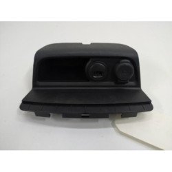 Prise Port Usb Peugeot 2008 1 Phase 2 (1)
