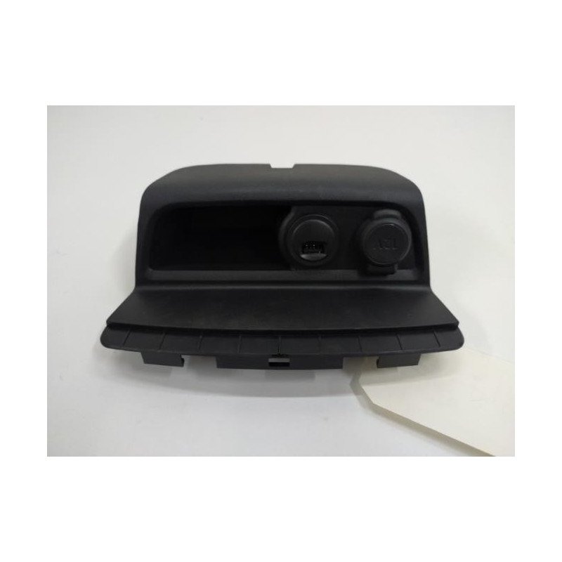Prise Port Usb Peugeot 2008 1 Phase 2 (1)