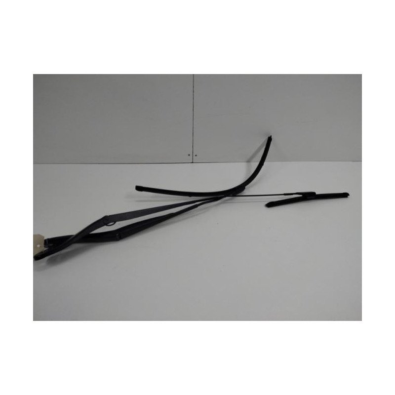 Bras Essuie Glace Avant Renault Clio 5 (1)