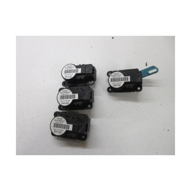 Robinet De Chauffage Renault Megane 3 Phase 1 Break (1)