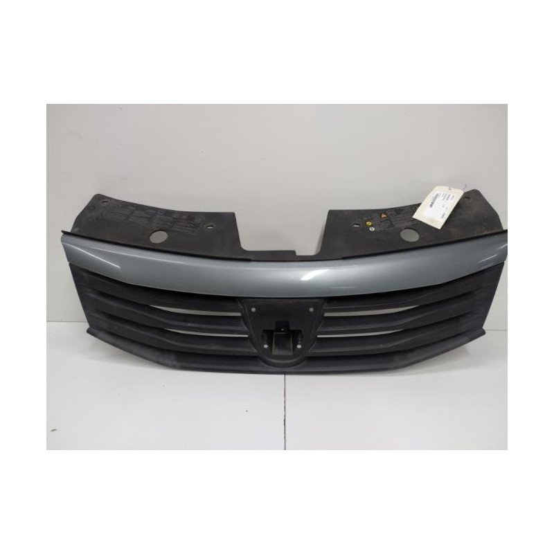 Calandre Dacia Sandero 1 (1)