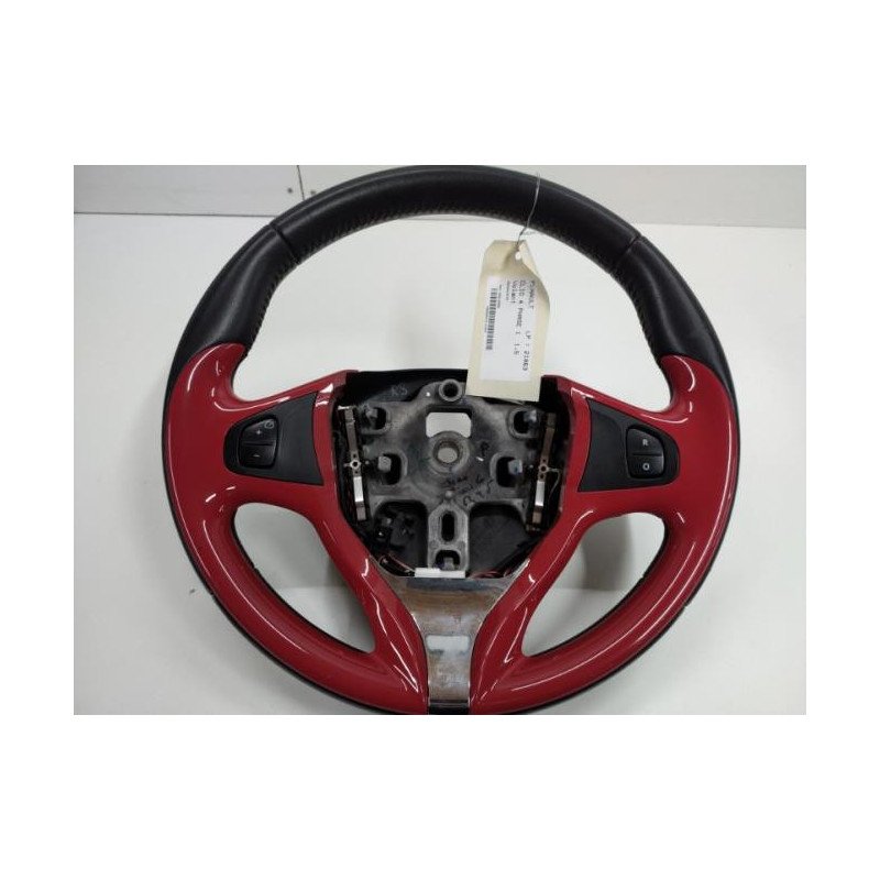 Volant Renault Clio 4 Phase 1 (1)