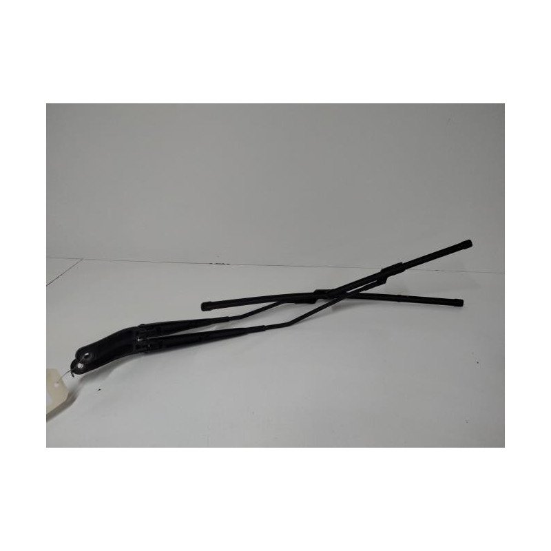 Bras Essuie Glace Avant Fiat 500l Trekking Phase 1 (1)