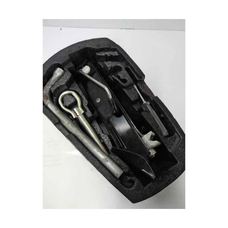 Cric (ensemble Depannage) Seat Ibiza 4 Phase 1 (1)