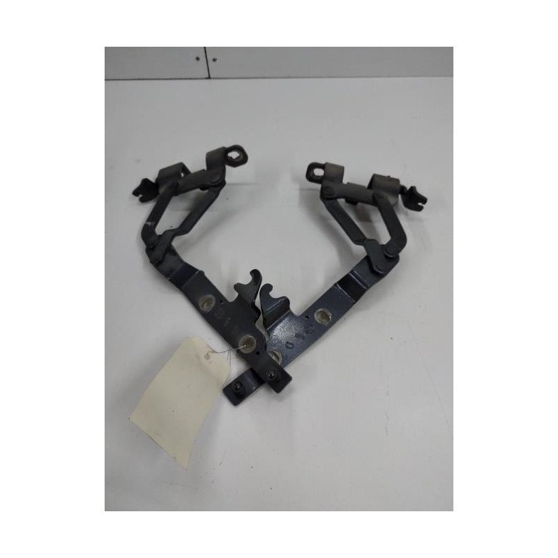 Charniere De Capot Maserati Quattroporte (1)