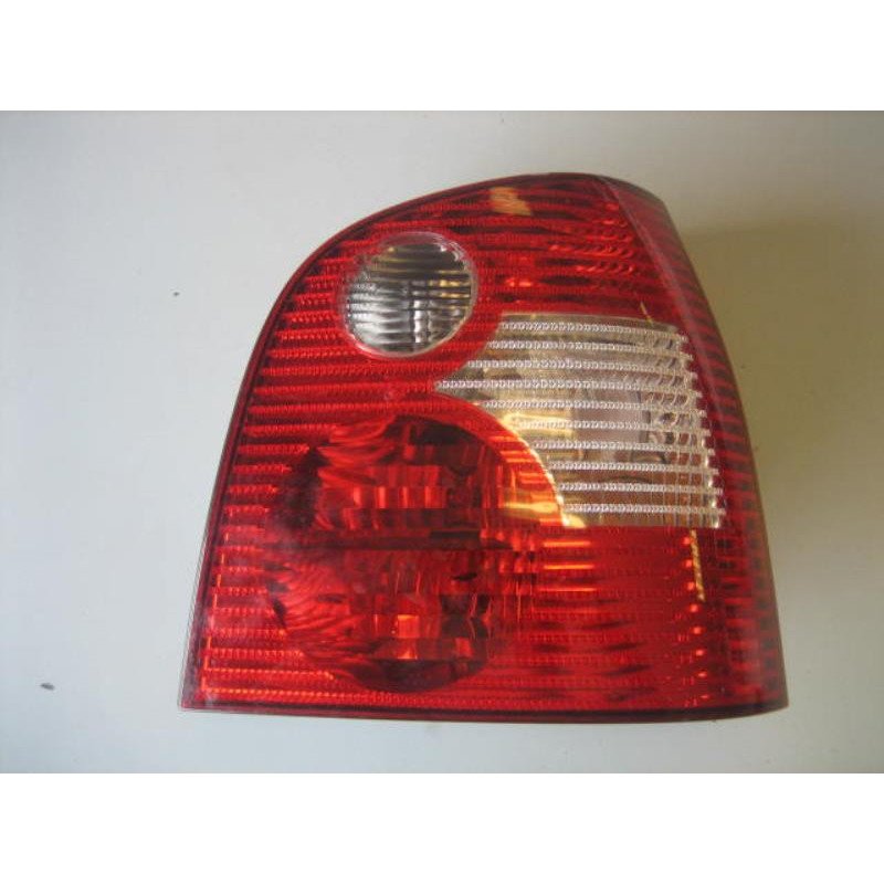 Feu Arriere Principal Droit (feux) Volkswagen Polo 4 Phase 1 (1)