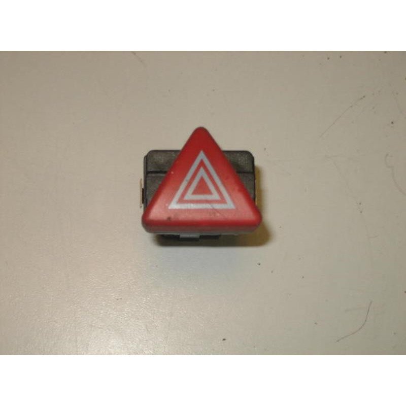 Bouton De Warning Audi A3 2 Phase 1 (1)