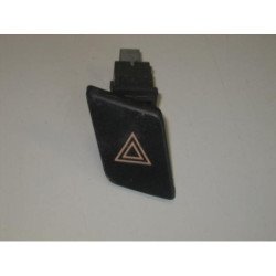 Bouton De Warning Toyota Yaris 2 Phase 1 (1)