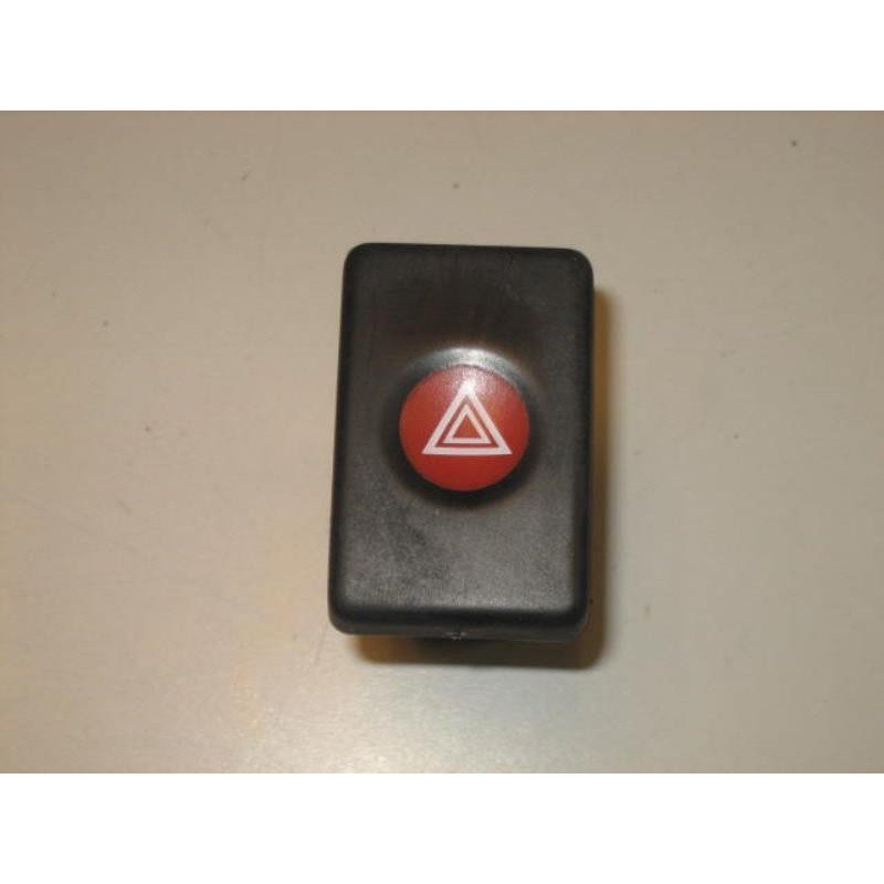 Bouton De Warning Dacia Logan Mcv 1 Phase 1 Break (1)