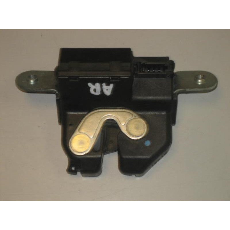 Serrure De Hayon Fiat 500 2 Phase 1 (1)