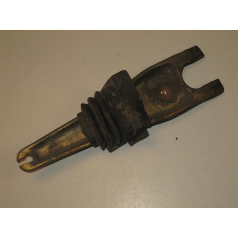 Fourchette Embrayage Renault Super 5 (1)