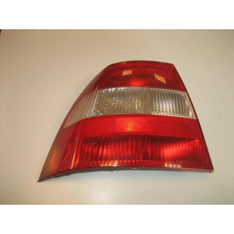 Feu Arriere Principal Gauche (feux) Opel Vectra B Phase 1 (1)