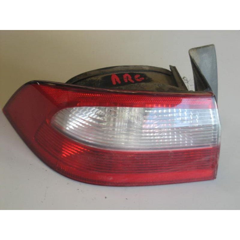 Feu Arriere Principal Gauche (feux) Renault Laguna 2 Phase 1 (1)
