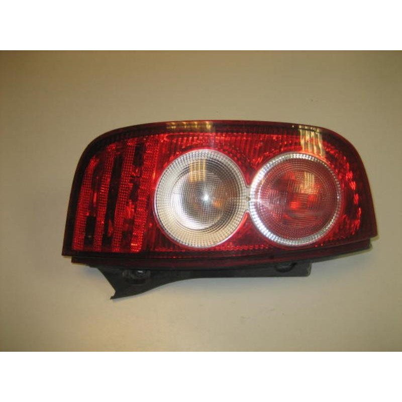 Feu Arriere Principal Gauche (feux) Nissan Micra 3 Phase 2 (1)