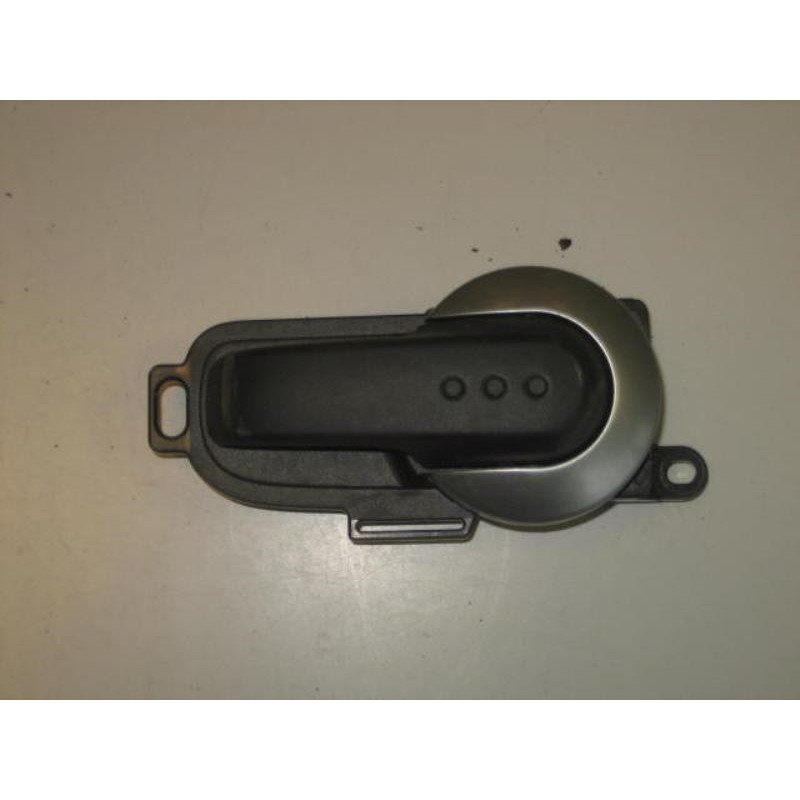Poignee Interieur Avant Droit Nissan Micra 3 Phase 2 (1)