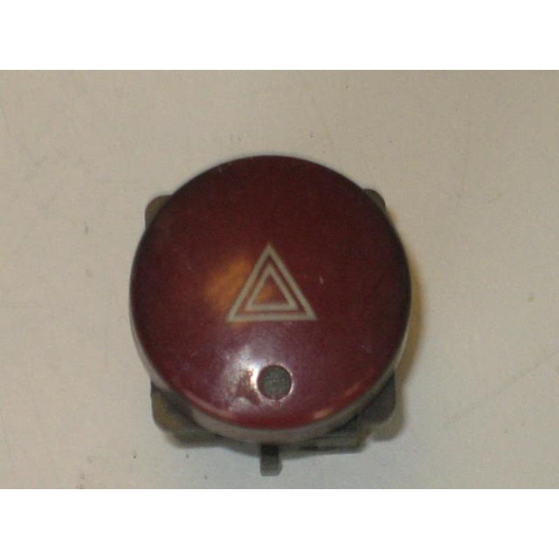 Bouton De Warning Citroen Berlingo 1 Phase 2 (1)