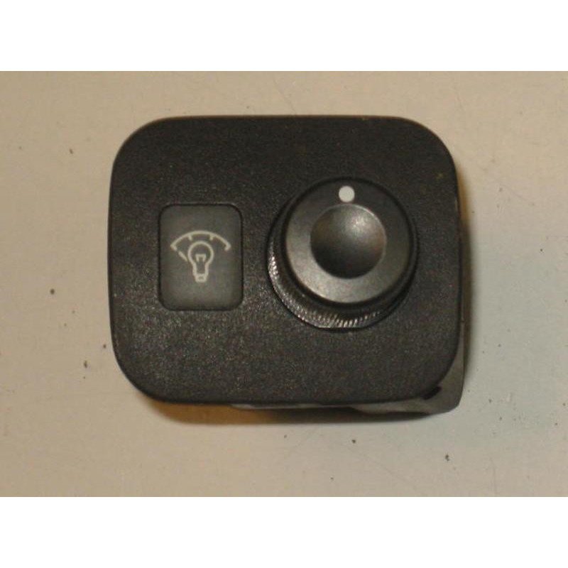 Bouton/interrupteur Rover 600 (1)