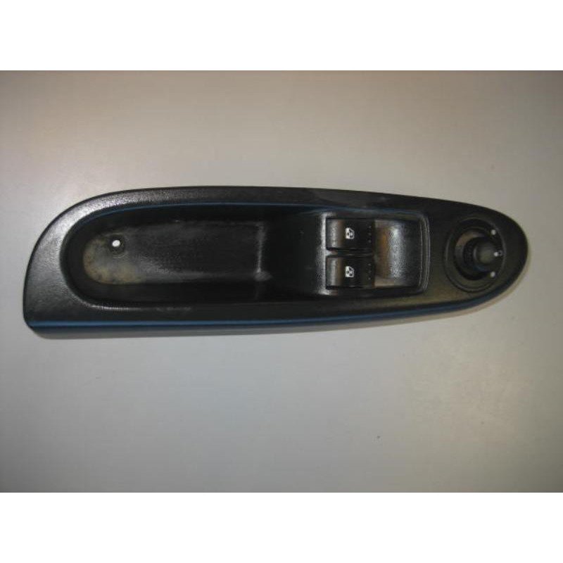 Interrupteur De Leve Vitre Avant Gauche Renault Clio 2 Phase 2 (1)