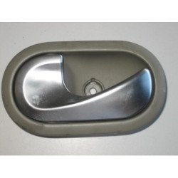 Poignee Interieur Arriere Gauche Renault Clio 3 Phase 1 (1)