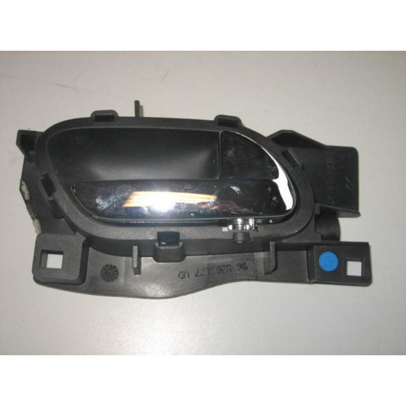 Poignee Interieur Arriere Droit Peugeot 407 Phase 1 (1)