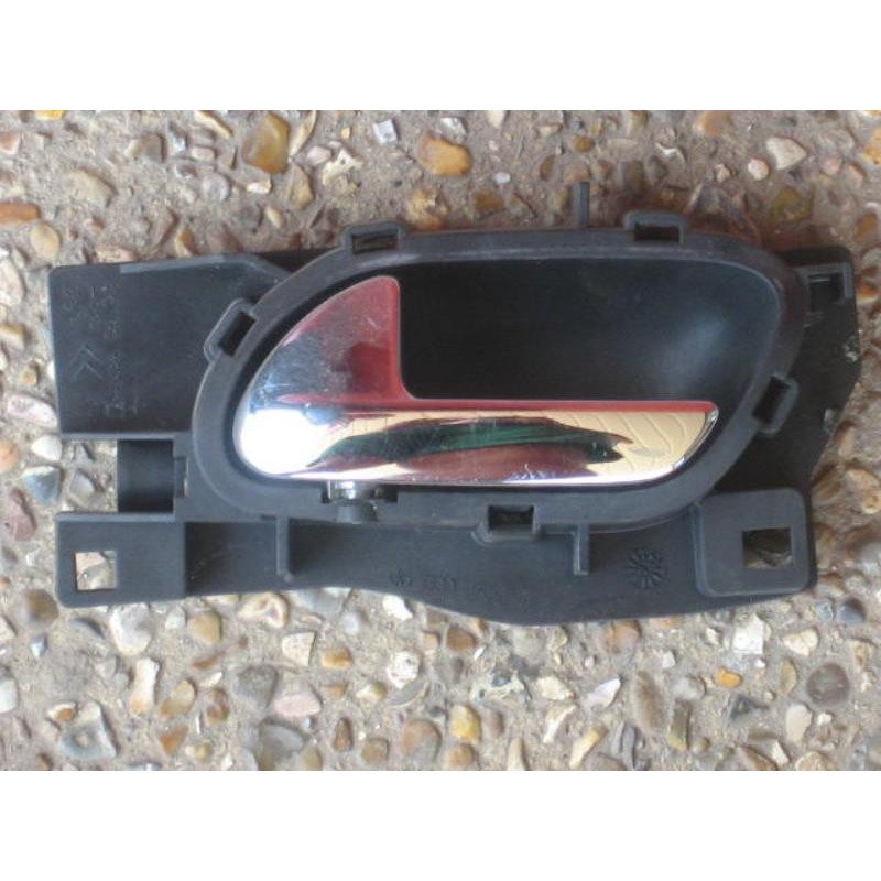 Poignee Interieur Avant Gauche Peugeot 407 Phase 1 Break (1)