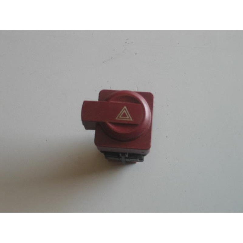 Bouton De Warning Citroen C4 1 Phase 2 (1)