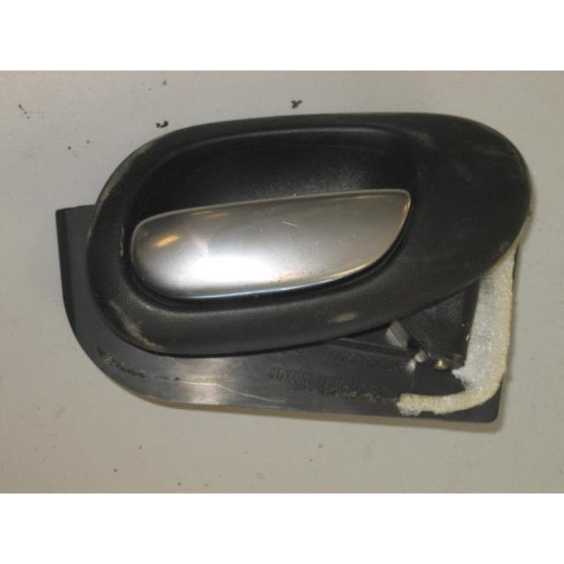 Poignee Interieur Arriere Droit Peugeot 206 Phase 2 Break (1)