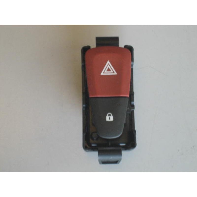 Bouton De Warning Renault Megane 3 Phase 1 Coupe (1)