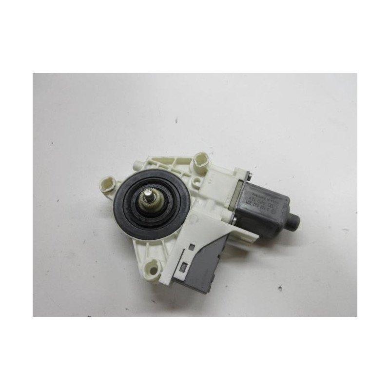 Moteur Leve Vitre Arriere Gauche Peugeot 407 Phase 1 (1)