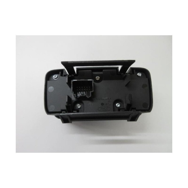 Commodo Phare Ford Fiesta 6 Phase 1 (1)