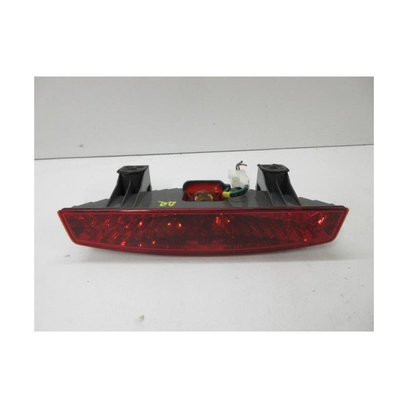 Feu Arriere Stop Central Kia Rio 2 Phase 1 (1)