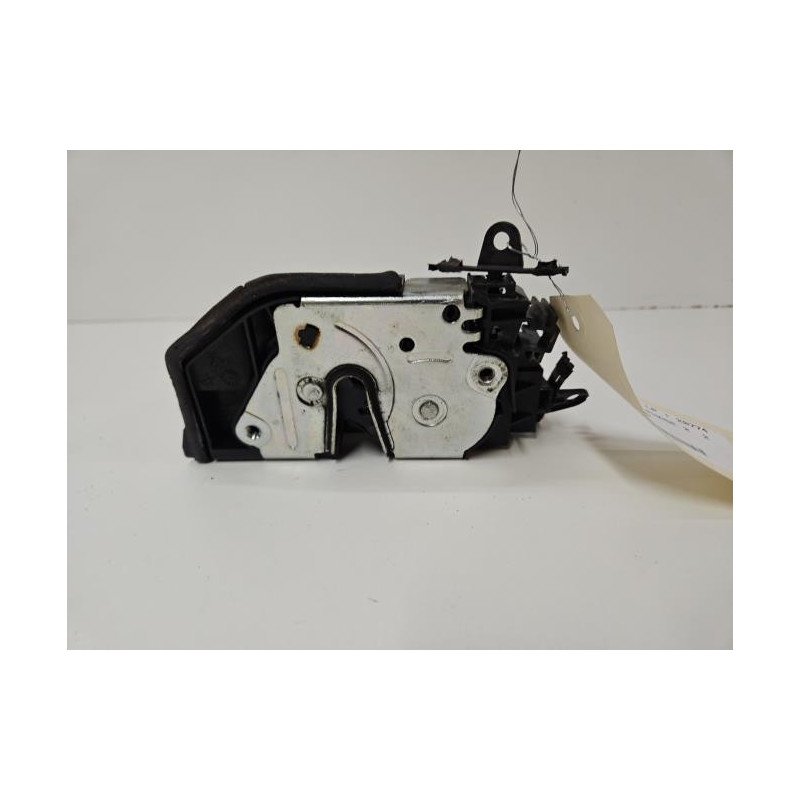 Serrure Avant Droit Bmw Serie 1 E87 Phase 2 (1)