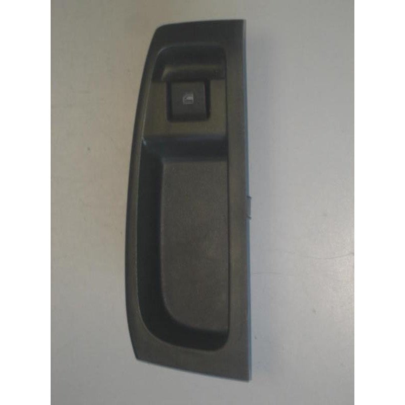 Interrupteur De Leve Vitre Avant Droit Volkswagen Fox (1)