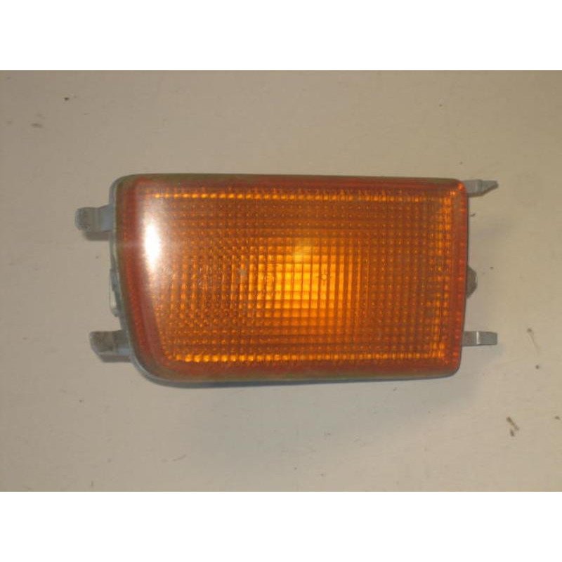 Optique Avant Secondaire Droit (feux)(clignotant) Volkswagen Golf 3 (1)