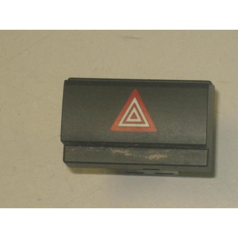 Bouton De Warning Citroen Jumpy 3 Xs (1)