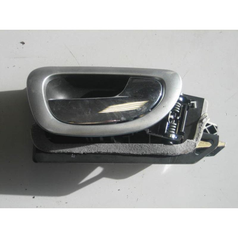 Poignee Interieur Avant Droit Peugeot 307 Phase 1 (1)
